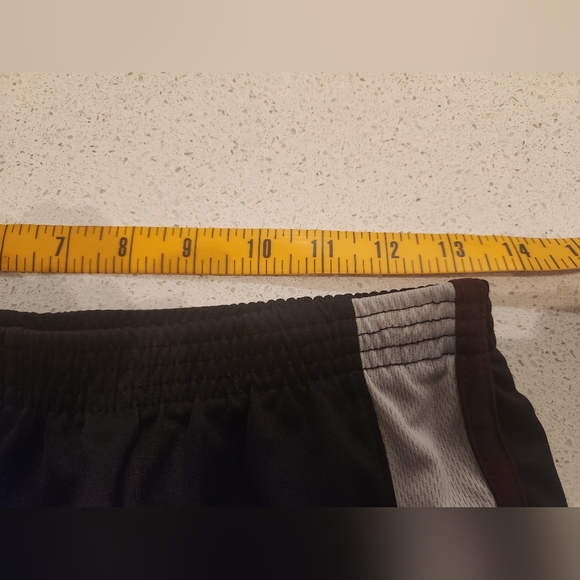 N2N Running Shorts - Picture 5 of 5